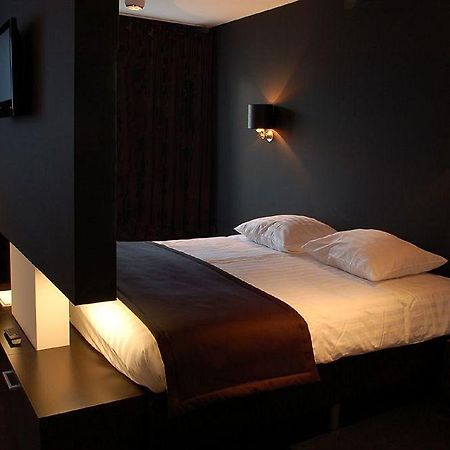 Hotel Victory Groot Bijgaarden Bagian luar foto
