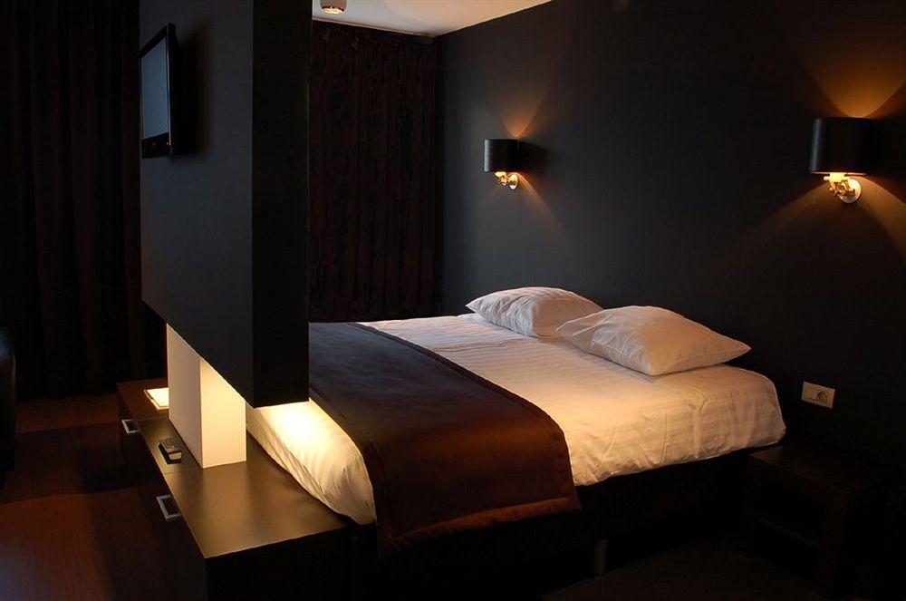Hotel Victory Groot Bijgaarden Bagian luar foto
